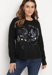 Czarny Sweter z Ozdobnym Haftem z Przodu Minavira. Czarne swetry Born2be, uniwersalny, bez wzorów, z jeansu, eleganckie, bez ramiączek. W wyprzedaży za 144.49 zł.
