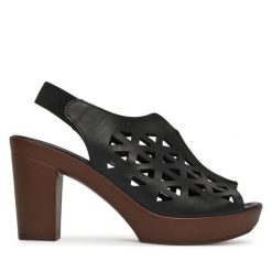 Sandały Lasocki. Czarne sandały Lasocki, bez wzorów, bez obcasa, na słupku, bez zapięcia. Za 179.99 zł.