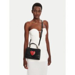 Torebka LOVE MOSCHINO. Czarne torebki klasyczne Love Moschino, bez wzorów, klasyczne, bez dodatków. Za 639.99 zł.