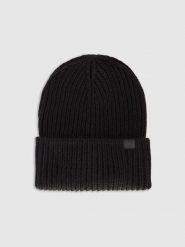 4F Czapka zimowa damska - czarna Uniwersalny. Czarne czapki zimowe 4f, bez wzorów, z materiału. Za 99.99 zł.