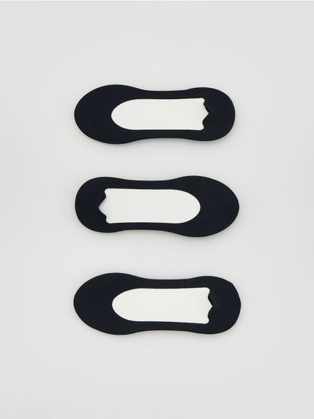 Stopki 3 pack - czarny. Czarne skarpetki Reserved, bez wzorów. Za 49.99 zł.