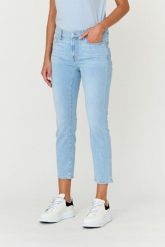 7 FOR ALL MANKIND Jasne jeansy damskie Wind Catcher, Rozmiar 30. Niebieskie jeansy 7 for all mankind, bez wzorów, z jeansu. W wyprzedaży za 446.99 zł.