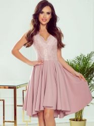 Sukienka Model Patricia 300-1 Powder Pink - Numoco. Różowe sukienki NUMOCO, l, bez wzorów, z koronki, z asymetrycznym kołnierzem, bez ramiączek, mini, asymetryczne. Za 336.51 zł.