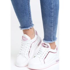 Różowe Buty Sportowe Love Me Too. Buty sportowe lifestyle marki Born2be. Za 79.99 zł.