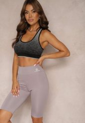 Jasnofioletowe Szorty w Stylu Kolarek High Waist Wykończone Gumką w Pasie Elenea. Fioletowe szorty Renee, bez wzorów. W wyprzedaży za 15.99 zł.
