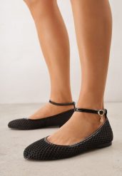Czarne Siateczkowe Balerinki z Wkładką ze Skóry Naturalnej Ozdobione Aplikacją Adriarissa. Czarne baleriny Born2be, z aplikacjami, ze skóry, biznesowe, bez obcasa, bez zapięcia. Za 69.99 zł.