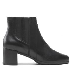 Botki Geox. Czarne botki Geox, bez wzorów, bez obcasa, na słupku, bez zapięcia. Za 399.99 zł.