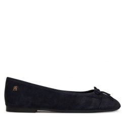 Baleriny Tommy Hilfiger. Niebieskie baleriny Tommy Hilfiger, bez wzorów, bez obcasa, bez zapięcia. Za 409.99 zł.