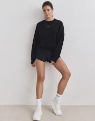 Damska bluza biegowa oddychająca, odprowadzająca wilgoć Le Run czarna. Czarne bluzy AIM'N, s, bez wzorów, z bawełny, bez ramiączek, bez kaptura. Za 387.00 zł.