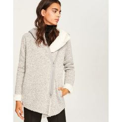 Ocieplana bluza z kapturem - Jasny szar. Bluzy marki Reserved. W wyprzedaży za 69.99 zł.