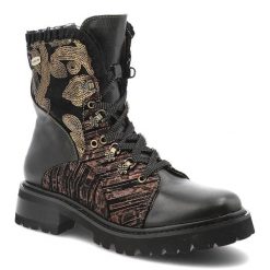 Botki damskie Laura Vita, skórzane trzewiki na płaskim obcasie z ozdobami i falbanką na zamek, czarne, Kouleo-16. Czarne botki LAURA VITA, z aplikacjami, ze skóry, bez obcasa, na płaskiej podeszwie, bez zapięcia. Za 439.00 zł.