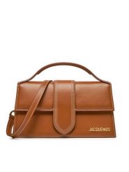 JACQUEMUS Torebka Le Grand Bambino 213BA007-3072 Brązowy. Brązowe torebki klasyczne JACQUEMUS, bez wzorów, ze skóry, bez dodatków. Za 3,209.00 zł.