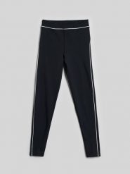 4F Legginsy dzianinowe damskie - czarne L. Czarne legginsy 4f, bez wzorów, z dzianiny. Za 129.99 zł.