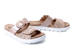 DR. BRINKMANN 701113-08 beige, klapki damskie. Brązowe klapki Dr. Brinkmann, bez wzorów, ze skóry, bez obcasa, bez zapięcia. Za 263.42 zł.