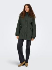 ONLY Parka puchowa w kolorze zielonym rozmiar: M. Zielone płaszcze ONLY, m, bez wzorów, z puchu, bez kaptura. Za 271.03 zł.