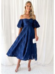 Tazga Sukienka w kolorze granatowym rozmiar: 38. Niebieskie sukienki Tazga, bez wzorów, bez kołnierzyka, bez ramiączek, maxi, rozkloszowane. Za 144.58 zł.