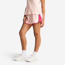 Spodenki fitness damskie Domyos. Białe szorty sportowe DOMYOS, bez wzorów, z materiału, na fitness i siłownię. Za 24.99 zł.