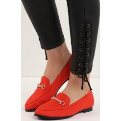 Czerwone Mokasyny Timeless Chic. Mokasyny marki Born2be. Za 69.99 zł.