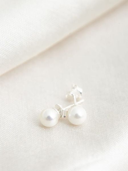 Lodie Silver Srebrne kolczyki-wkrętki rozmiar: onesize. Szare kolczyki Lodie Silver, z perłą, srebrne. Za 56.79 zł.