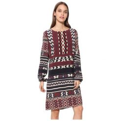 Desigual Kobiety Ubierają Vest Marfil 17Wwvw77 1003 (Rozmiar 38). Spódnice marki Desigual. W wyprzedaży za 222.00 zł.