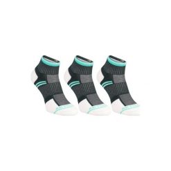 Skarpety sportowe RS500 3 pary. Skarpetki sportowe marki ARTENGO. W wyprzedaży za 14.99 zł.