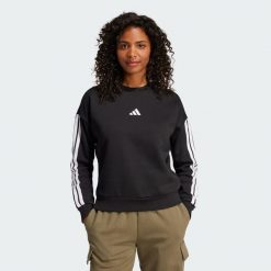 Bluza Essentials 3-Stripes Fleece. Białe bluzy bez kaptura adidas, xs, bez wzorów, z materiału, bez kaptura, na fitness i siłownię. Za 219.00 zł.