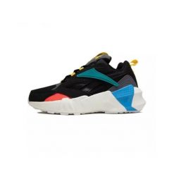 Obuwie Sportowe Damskie Reebok Aztrek Double Nu Pops Czarny. Czarne buty treningowe Reebok, bez wzorów, z materiału, bez zapięcia, trekkingowe. Za 319.30 zł.