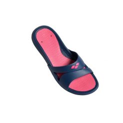 Klapki damskie Arena Nina. Czerwone klapki Arena, bez wzorów, sportowe, bez obcasa, bez zapięcia. Za 99.99 zł.