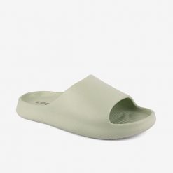 Klapki damskie Coqui. Zielone klapki Coqui, bez wzorów, sportowe, bez obcasa, bez zapięcia. Za 132.99 zł.