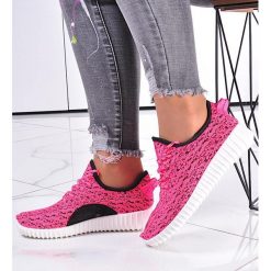 Lekkie damskie buty sportowe Fuksja /C3-1 12306 T199/ 36. Czerwone buty sportowe lifestyle Pantofelek24, bez wzorów, bez zapięcia. Za 39.90 zł.