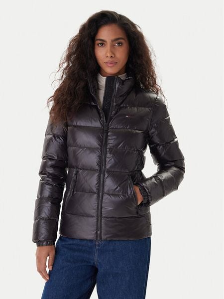 Tommy Jeans Kurtka puchowa DW0DW21618 Czarny Slim Fit. Czarne kurtki Tommy Jeans, s, bez wzorów, z jeansu, bez kaptura. Za 999.99 zł.