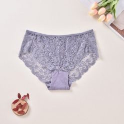 Figi koronkowe z delikatnym wykończeniem Zlatija. Brązowe figi Intica, bez wzorów, z koronki. Za 69.00 zł.