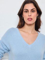 CXL by Christian Lacroix Sweter w kolorze błękitnym rozmiar: onesize. Niebieskie swetry CXL by Christian Lacroix, bez wzorów, bez ramiączek. Za 157.35 zł.