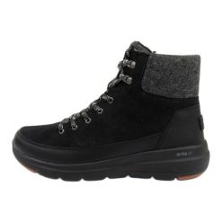 Buty Skechers 144204/BKGY czarne. Czarne botki bez wzorów, ze skóry, bez zapięcia. W wyprzedaży za 388.82 zł.