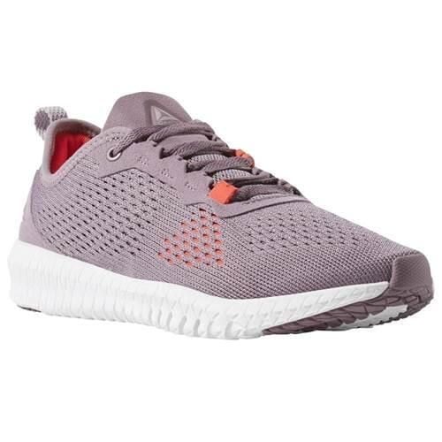 Buty treningowe damskie Reebok Flexagon Training. Fioletowe buty treningowe Reebok, bez wzorów, z gumy, bez zapięcia, na fitness i siłownię. Za 442.00 zł.