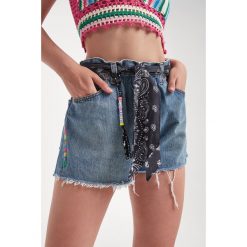 Szorty jeansowe Arizona MC2 SAINT BARTH. Szorty MC2 SAINT BARTH, bez wzorów, z jeansu. W wyprzedaży za 455.27 zł.
