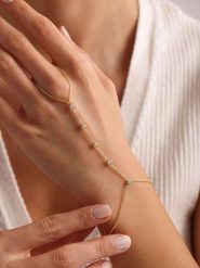 Heliophilia Srebrna bransoletka rozmiar: onesize. Szare bransoletki Heliophilia, srebrne. Za 126.15 zł.