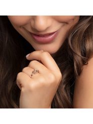 Thomas Sabo Pozłacany pierścionek z cyrkoniami rozmiar: 56. Czerwone pierścionki thomas sabo, z cyrkonią, pozłacane. Za 233.33 zł.
