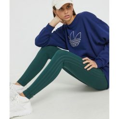 Adidas Originals bluza bawełniana damska kolor granatowy z aplikacją. Niebieskie bluzy adidas Originals, z aplikacjami, z bawełny, bez kaptura. W wyprzedaży za 254.99 zł.