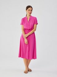 Stylove Sukienka w kolorze różowym rozmiar: XXL. Różowe sukienki Stylove, xxl, bez wzorów, z wiskozy, bez kołnierzyka, bez ramiączek, midi. Za 350.95 zł.