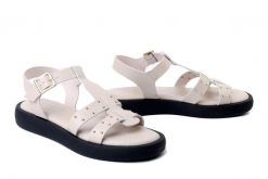 WONDERS AB-1567 latte, sandały damskie. Brązowe sandały Wonders, bez wzorów, z gumy, bez obcasa, bez zapięcia. Za 509.50 zł.