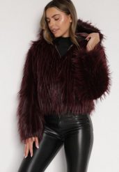 Bordowa Kurtka Futerko na Suwak z Kapturem Zetale. Czerwone kurtki Born2be, m, bez wzorów, z dzianiny, z kapturem. Za 239.99 zł.