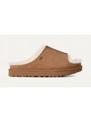 UGG Skórzane kapcie "Greenport" w kolorze jasnobrązowym rozmiar: 41. Brązowe kapcie UGG, bez wzorów, ze skóry. Za 482.03 zł.