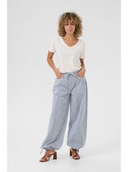 Cream Spodnie "Berta" - Relaxed fit - w kolorze błękitnym rozmiar: W31/L32. Niebieskie spodnie materiałowe Cream, bez wzorów, z materiału. Za 131.74 zł.