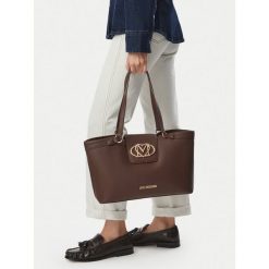 Torebka LOVE MOSCHINO. Brązowe torebki klasyczne Love Moschino, bez wzorów, bez dodatków. Za 1,009.00 zł.