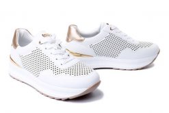 INBLU IN-377 001 biały, półbuty sportowe damskie. Białe półbuty wsuwane Inblu, bez wzorów, sportowe, bez obcasa. Za 132.93 zł.
