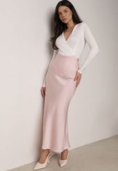 Różowa Satynowa Spódnica z Lekko Rozkloszowanym Dołem Zinnemira. Czerwone spódnice Born2be, l, bez wzorów, z satyny, eleganckie, maxi, rozkloszowane. Za 89.99 zł.