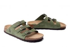 DR. BRINKMANN 701004-07 grun, klapki damskie. Zielone klapki Dr. Brinkmann, bez wzorów, ze skóry, bez obcasa, bez zapięcia. Za 229.42 zł.