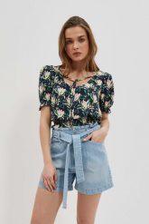 Koszula z kwiatowym printem. Koszule MOODO, l, bez wzorów, z wiskozy, bez kołnierzyka, bez ramiączek. W wyprzedaży za 29.99 zł.