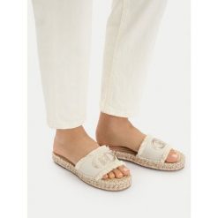 Klapki Liu Jo. Brązowe klapki Liu Jo, bez wzorów, bez obcasa, bez zapięcia. Za 211.99 zł.